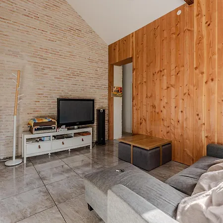 Hébergement de vacances 5 étoiles *