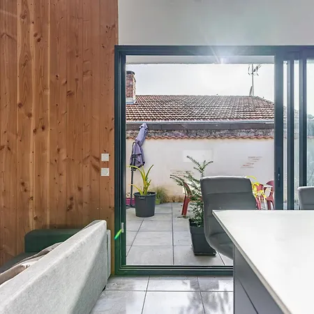 5 étoiles Hébergement de vacances *