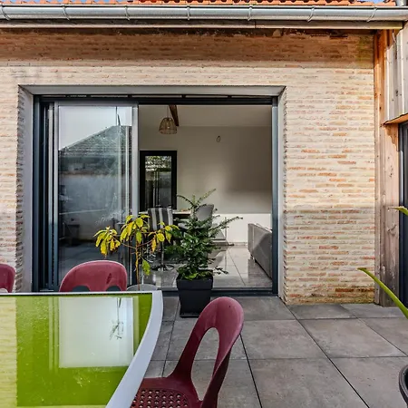 Hébergement de vacances 5 étoiles *